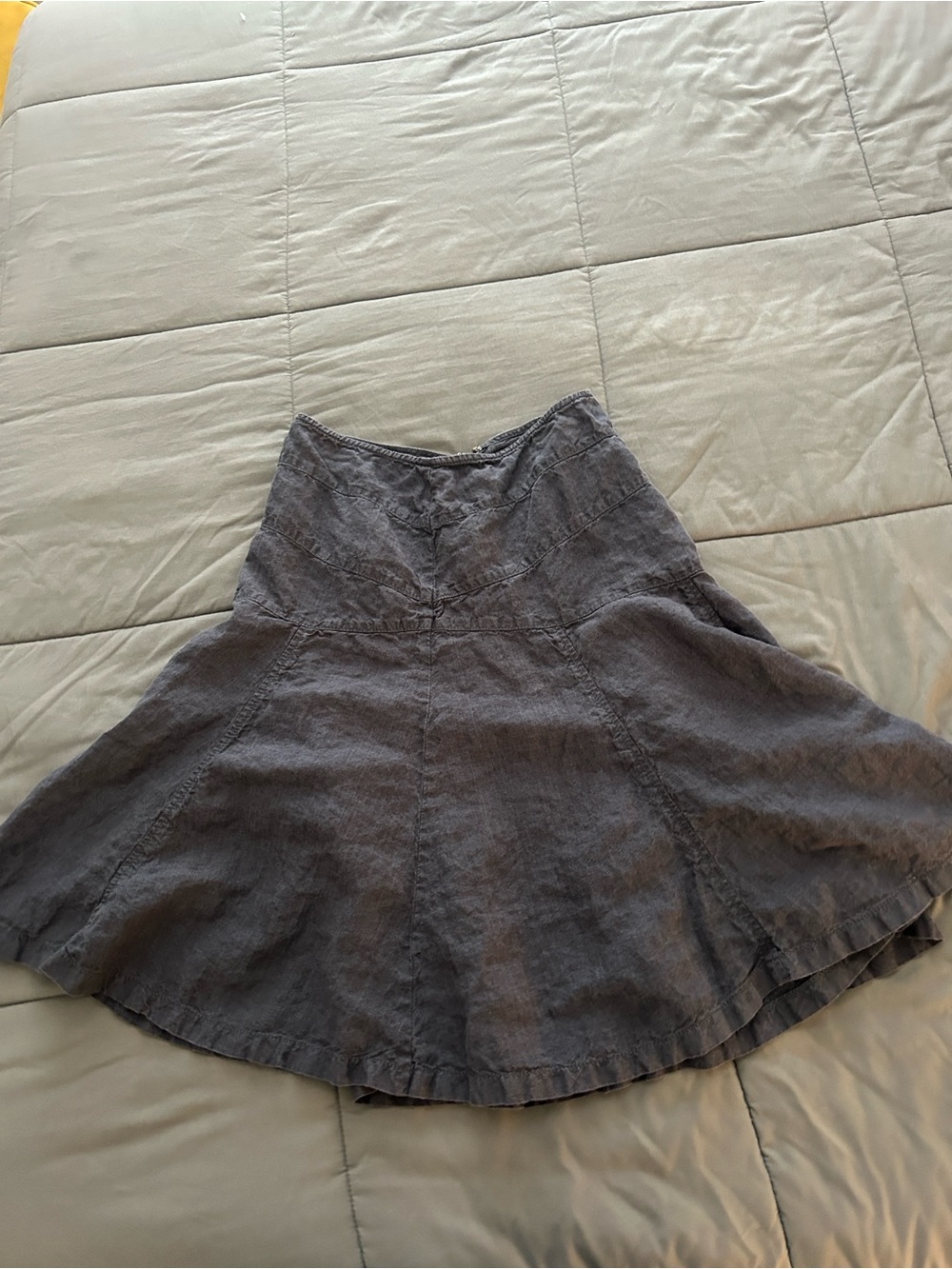 Sundance Dark Charcoal Linen Skirt with Red Label